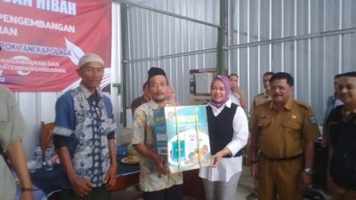 Kelompok Tani Kapolaga dari 16 Desa di Pangandaran Menerima Bantuan