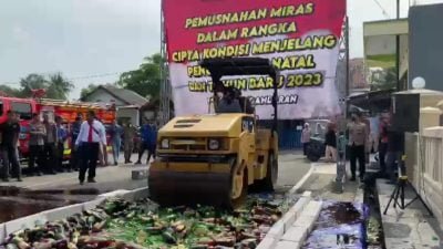 Polres Pangandaran Musnahkan Ratusan Botol Miras Berbagai Merk