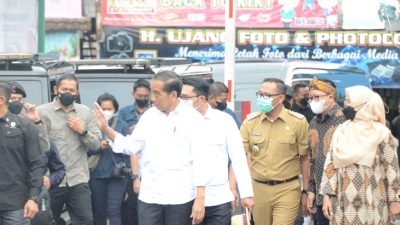 Jokowi dan Ridwan Kamil Kunjungi Pasar Cigombong, Ini Tujuannya