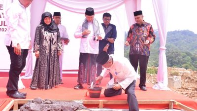 Lakukan Peletakan Batu Pertama Pembangunan Masjid Raya Citeureup, Sekda Bogor Berharap Ini