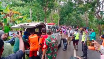 BPBD dan Basarnas Kota Banjar Evakuasi Mayat Tanpa Identitas di Kalipucang