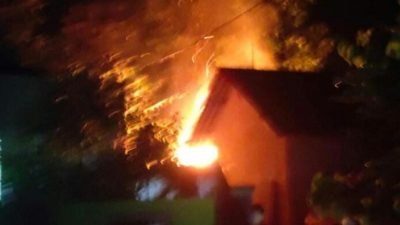 Bangunan Penggarangan Kopra di Banjar Ludes Dilalap SI Jago Merah