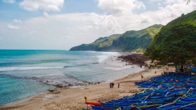 Pesona Pantai Menganti, Wisata Kebumen ala Pulau Bali