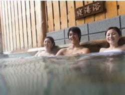 Jangan Tinggal di Jepang Jika Tidak Kuat Iman, Ini Alasannya