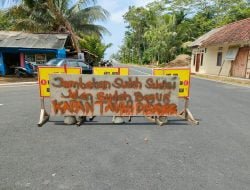 Ada Plang Bertuliskan “Jembatan Selesai, Jalan Sudah Bagus, Kapan Tanah Dibayar” di Pangandaran
