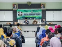 Sekda Tatang Sebutkan Alasan Kenapa Guru Harus Bersahabat dengan Jaksa