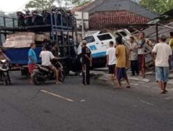 Truk Hantam Ambulans Hingga Ringsek di Pangandaran, Satu Orang Tewas di TKP