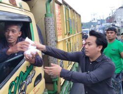 Berkah Ramadhan, P2APC Ciamis Bagikan Takjil Dan Telur Untuk Warga