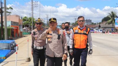 Kapolres Sukabumi Pantau Situasi Arus Lalin di Pintu Exit Tol Parungkuda