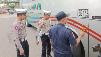 Cegah Fatalitas Kecelakaan, Satlantas Polres Ciamis Gandeng Dishub Lakukan Ramp Check Bus AKAP