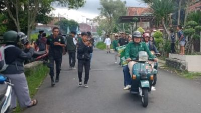 Gunakan Vespa, PKB Tasikmalaya Konvoi Daftarkan Bacaleg Ke KPU Kota Tasikmalaya