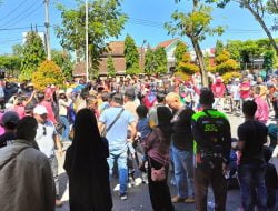 Gedung DPRD Pangandaran Digeruduki Ribuan Massa, Ini Tuntutan yang Disampaikan