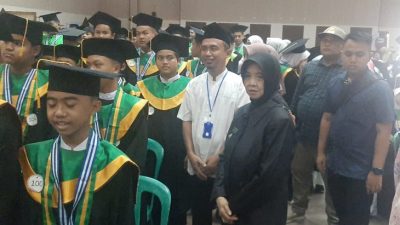 522 Tahfidz Al Qur’an Tingkat SD dan SMP di Banjar Diwisuda