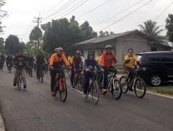 Peringati HUT Bhayangkara Ke-77, Polres Banjar Gelar Baksos Sambil Gowes