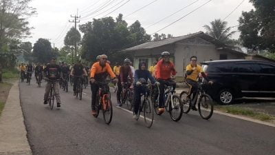 Peringati HUT Bhayangkara Ke-77, Polres Banjar Gelar Baksos Sambil Gowes