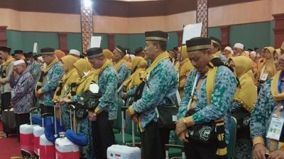 Pemkab Bogor Kembali Berangkatkan 440 Calon Jamaah Haji Kloter 32