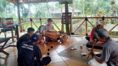 Tim Gali Potensi Sukabumi Datangi Rumah Bah Anom, Ada Apa?