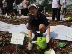Plt Bupati Bogor Bersama Dubes Korsel Lakukan Penanaman Pohon Eks TPA Pondok Rajeg