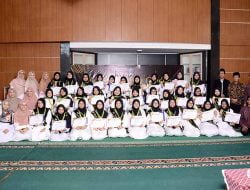 SMPIT Al Fitrah Mewisuda 63 Siswa Penghafal Quran, Ustdz Suherman: Janji Allah Sangat Indah