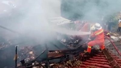 Rumah Makan Sate Galunggung di Pangandaran Ludes Terbakar