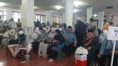 Wakil Wali Kota Banjar Sambut Kepulangan 187 Haji Kloter 37