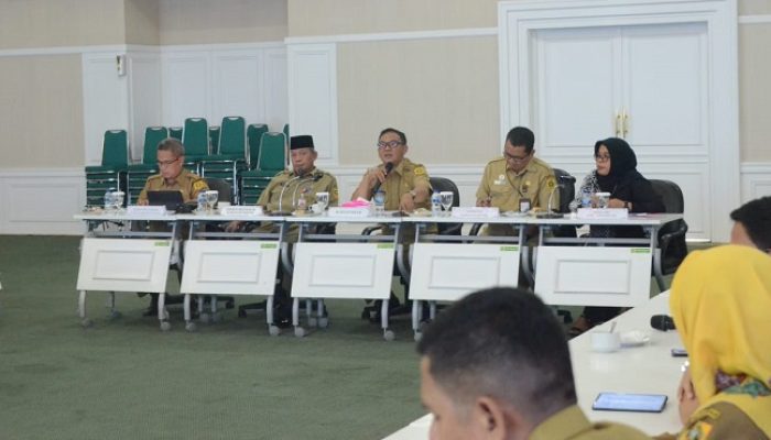 Matangkan Persiapan Pemilu 2024, Iwan Setiawan Perkuat Sinergi Dengan KPU dan PPK Serta Camat