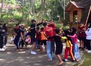 Mahasiswa STISIP Bina Putera Banjar Menggelar Festival Kaulinan Barudak di Desa Cibeureum