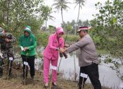 Jaga Kelestarian Lingkungan, Bulaksetra Ditanami Ribuan Pohon Mangrove