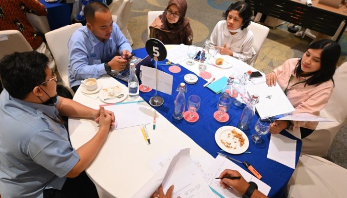 Perumda Air Minum Tirta Kahuripan Perkuat Sinergitas dengan USAID IUWASH Tangguh