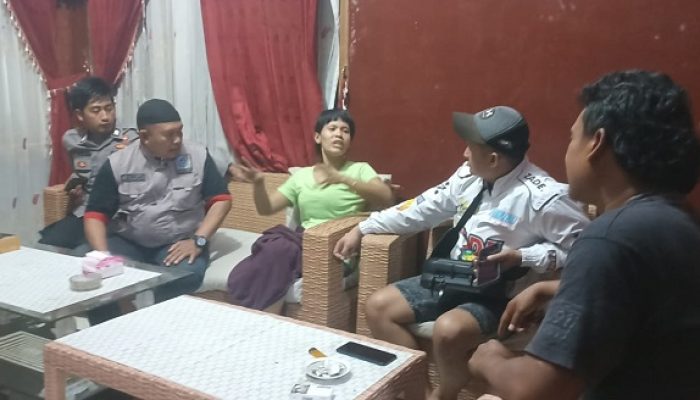 Aksi Curanmor di Halaman Masjid Darul Hikmah Padaherang Pangandaran Terekam CCTV
