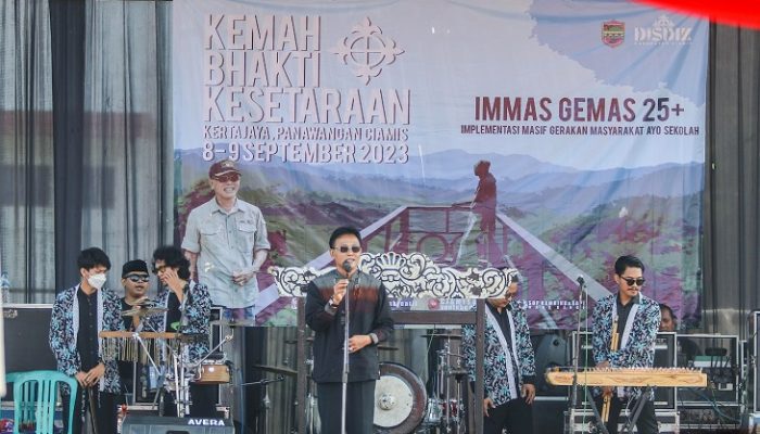 Meskipun Lanjut Usia, Banyak Peserta di Ciamis Ikuti Pendidikan Kesetaraan Paket
