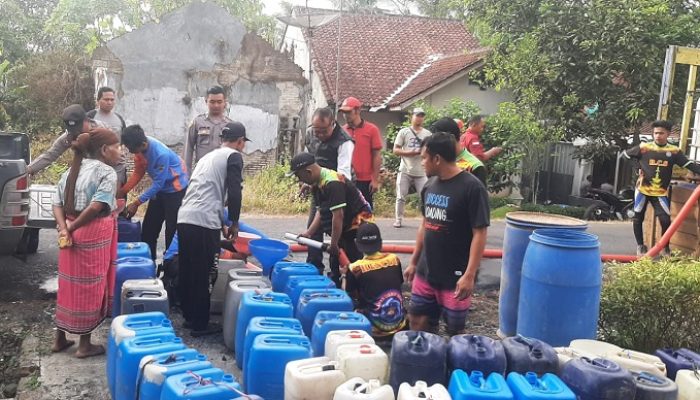 Ratusan Kepala Keluarga di Ciamis Krisis Air Bersih Dampak Kemarau Panjang