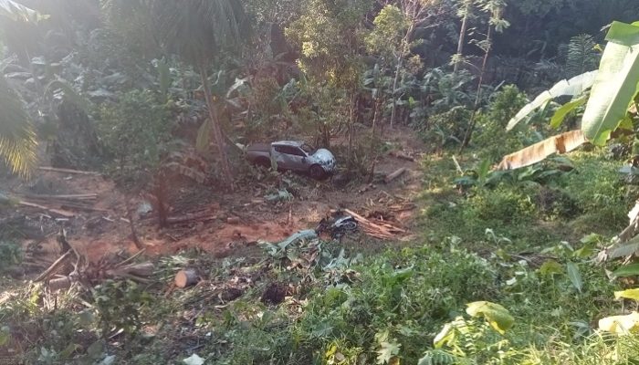 Terlibat Tabrakan, Motor dan Mobil Double Cabin Masuk Jurang di Pangandaran 