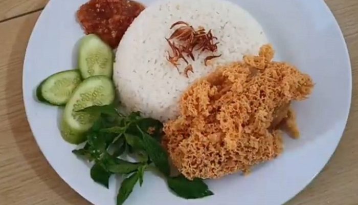 Nasi Ayam Kriuk Nenek: Sebuah Kenangan yang Menggugah Selera