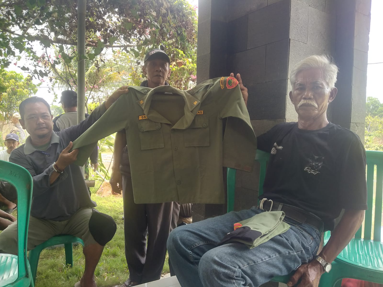 Diduga Jasanya Selama Ini Tak Dianggap, Enam Orang Linmas Desa Muktisari Mengundurkan Diri