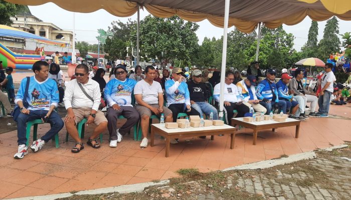 Peringati Hari Pahlawan Warga Masyarakat Diajak Gowes Bareng H.Bambang 