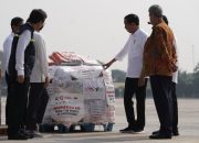 Panglima TNI Dampingi Presiden RI Kembali Berikan Bantuan Ke Palestina