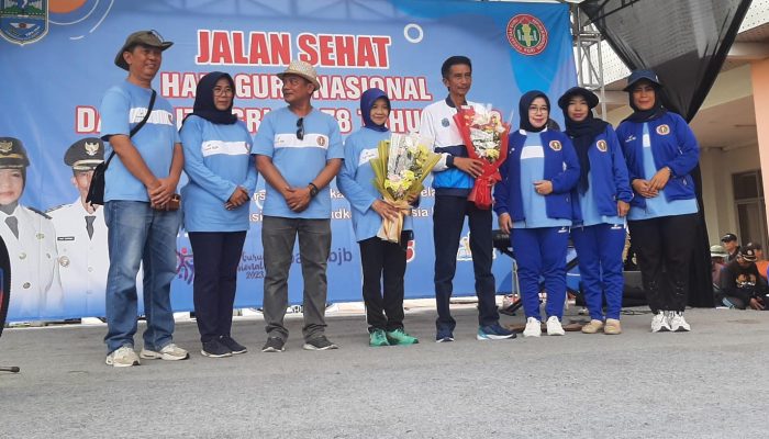 Jalan Santai Rayakan Hari Guru dan HUT PGRI, Walkot Banjar Apresiasi Jasa Guru dalam Pendidikan