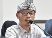 Mengungkapkan Bakat Ketua KPU Banjar Melalui Lagu Berjudul “Sacangreud Pageuh”