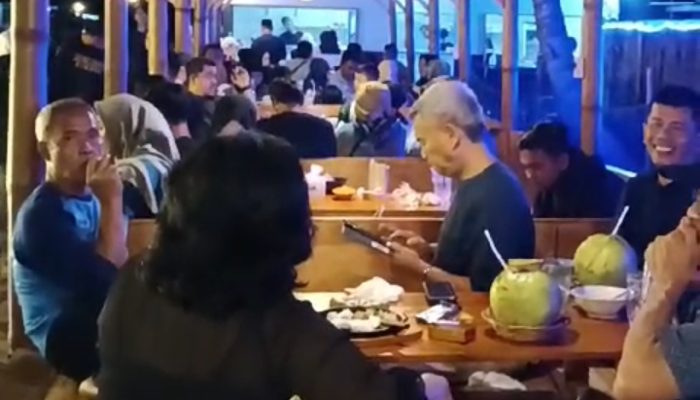 Saung Darma, Tempat Kuliner dan Nongkrong di Bantaran Sungai