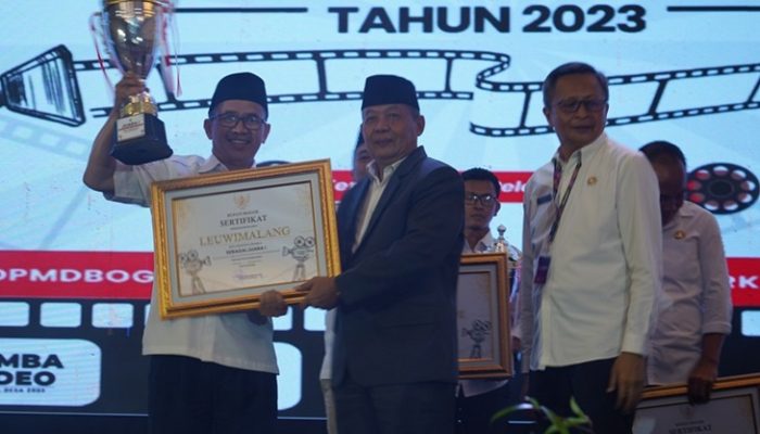 Pemkab Bogor Beri Penghargaan Kepada Para Juara Lomba Profil Desa
