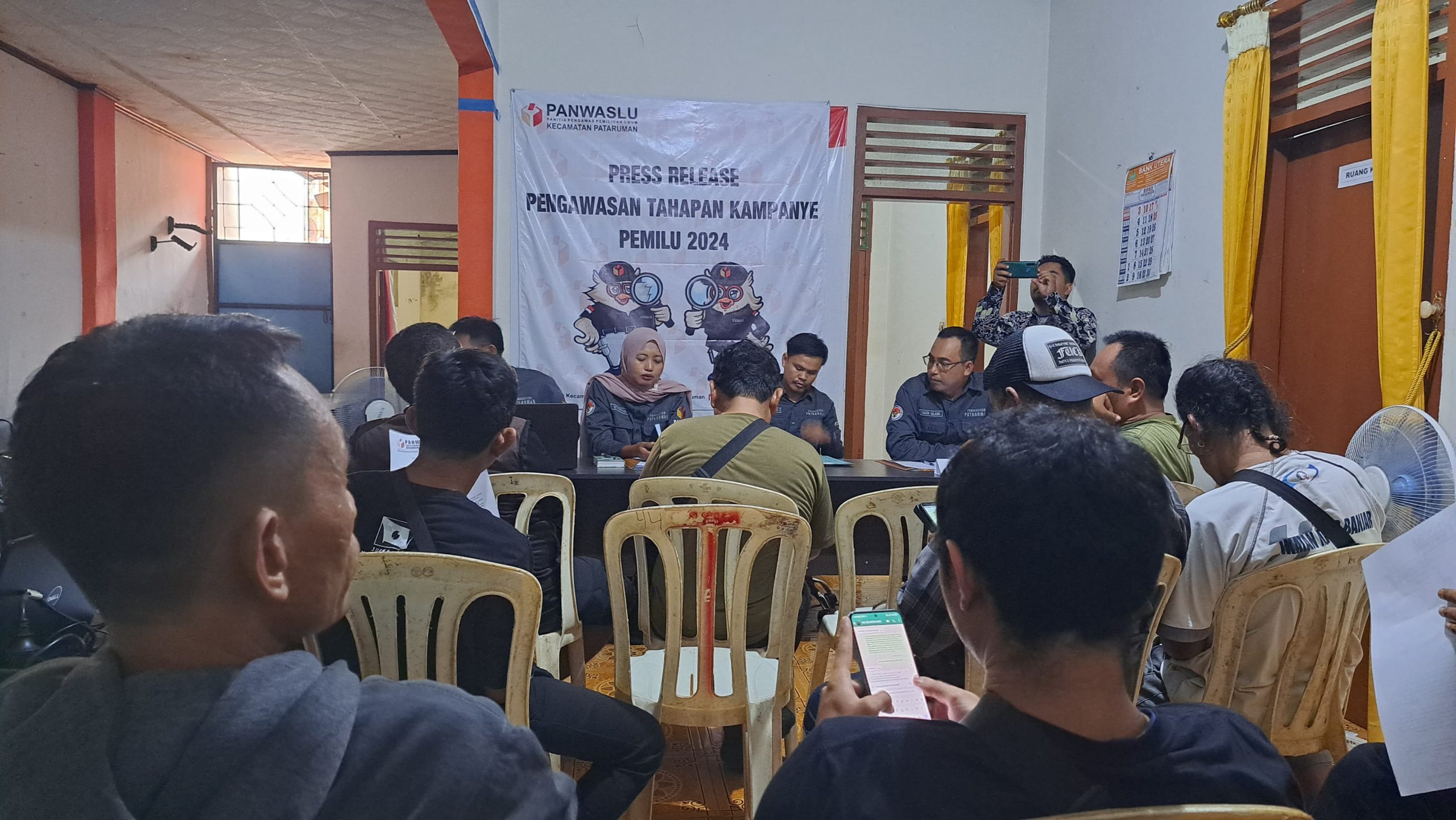 Panwaslu Kecamatan Pataruman dan Banjar Berikan Himbauan kepada Parpol dan Aparatur Desa