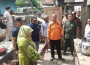 Pj. WaliKota Banjar Kunjungi dan Bantu Warga Korban Kebakaran