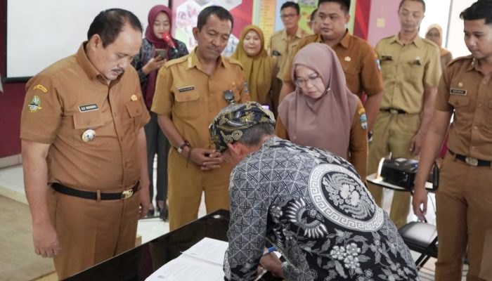 Bupati Pangandaran Kukuhkan 49 Orang Kelompok Sadar Wisata
