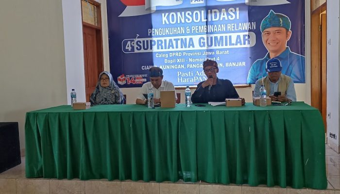 Caleg PAN Dapil XIII Gelar Pengukuhan dan Pembinaan Relawan