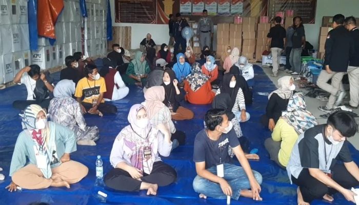 Bawaslu Kota Banjar Lakukan Pengawasan Proses Sorlip Susu Pemilu 2024