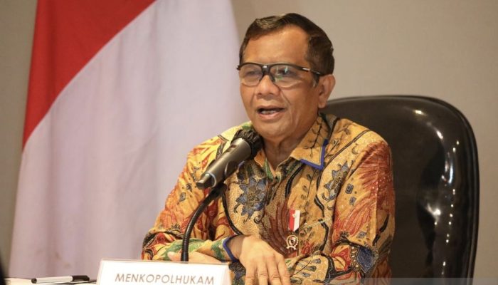 Mahfud MD Mundur dari Menko Polhukam, Siapa Penggantinya?