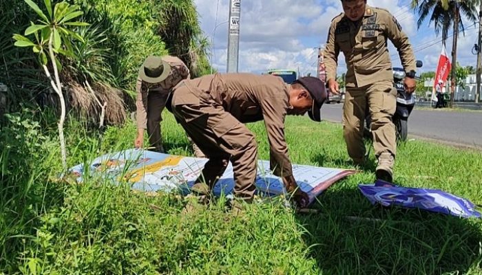 Masuk Masa Tenang, Bawaslu Pangandaran Tertibkan APK Pemilu 2024