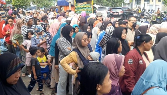 Ratusan Masyarakat Banjar Antusias Datangi Operasi Pasar Murah