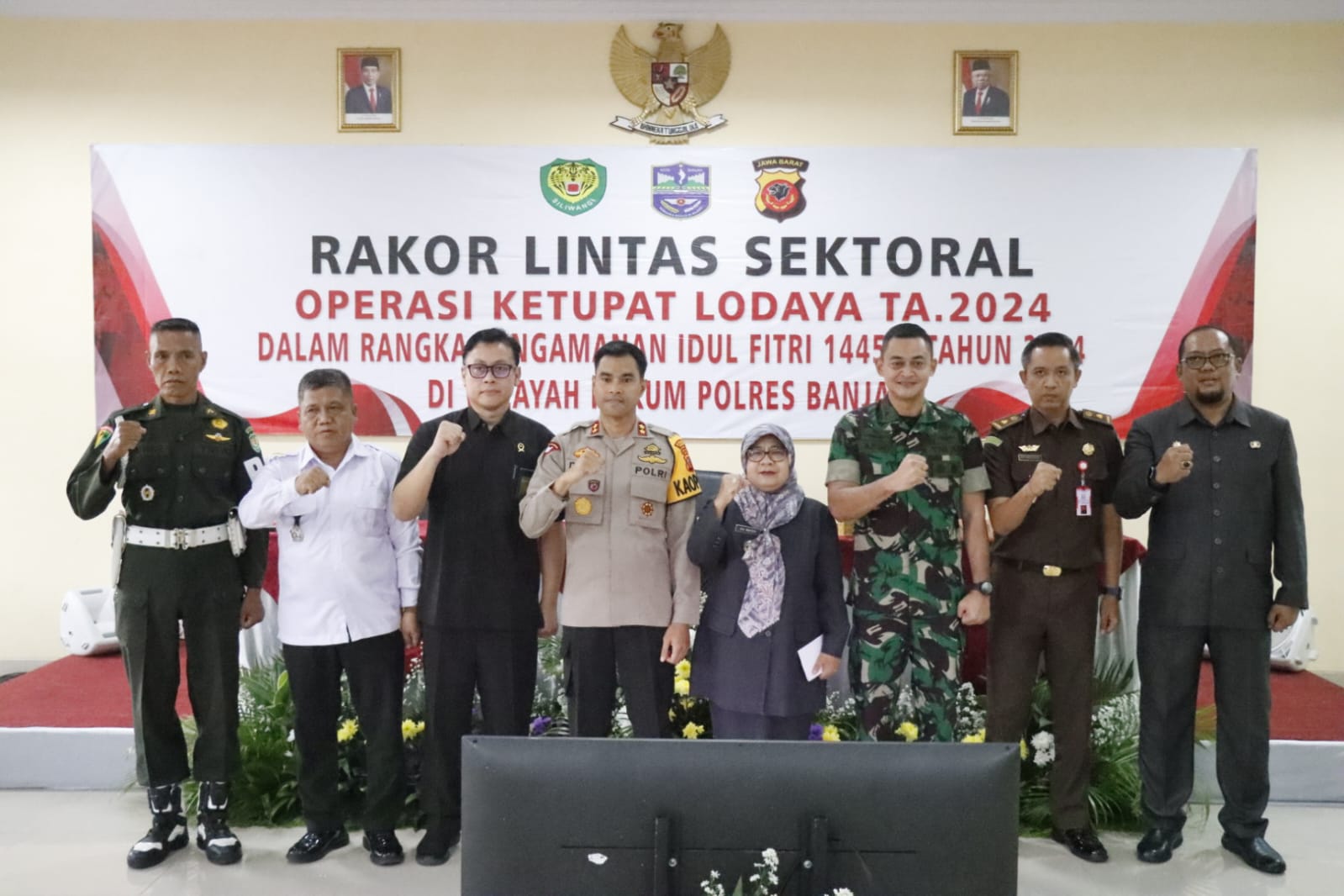 Pengamanan Idul Fitri 1445 H: Sinergi Lintas Sektor Polres Banjar dalam Operasi Ketupat Lodaya